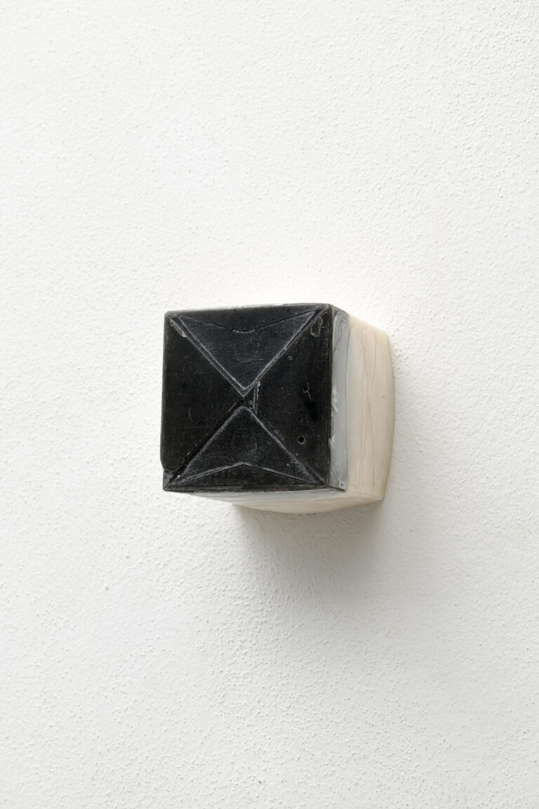 Stuart Arends - X-12 - 2025 - Studio la Città - Verona - Arte contemporanea