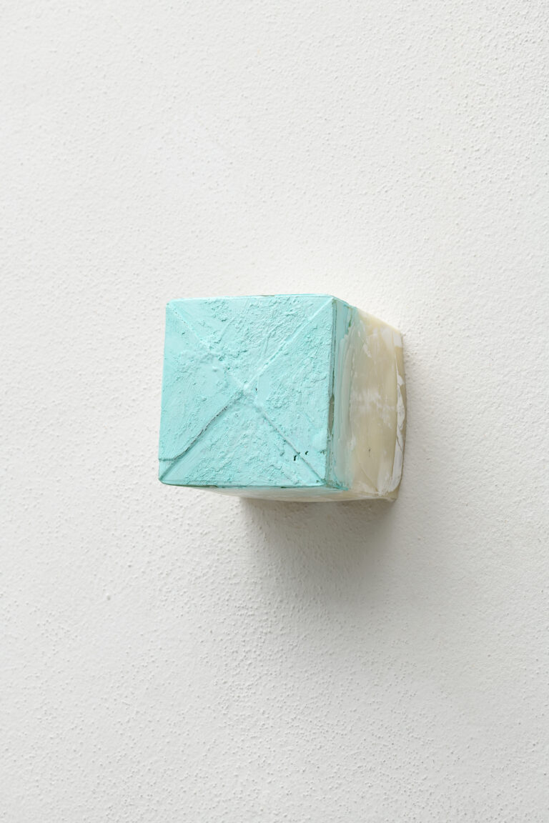 Stuart Arends - X-18 (Aqua) - 2025 - Studio la Città - Verona - Arte contemporanea